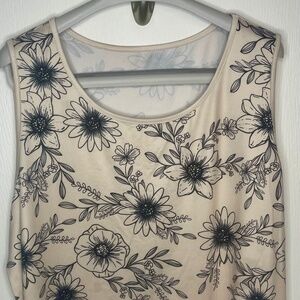 Women’s 3XL Sleeveless Beige Floral Tank Top